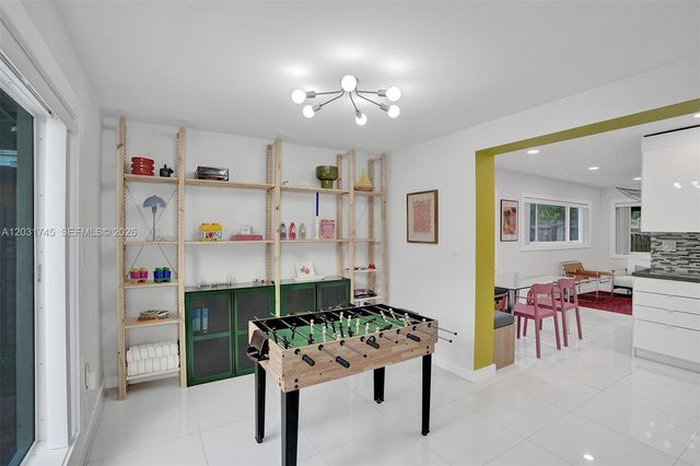 1605 NW 7th Ter, Fort Lauderdale, FL 33311