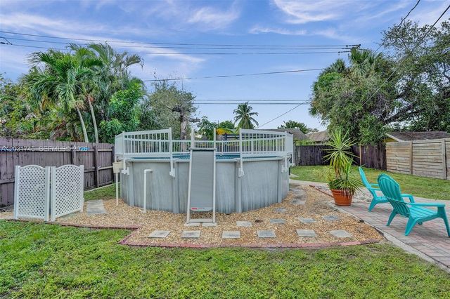 1605 NW 7th Ter, Fort Lauderdale, FL 33311