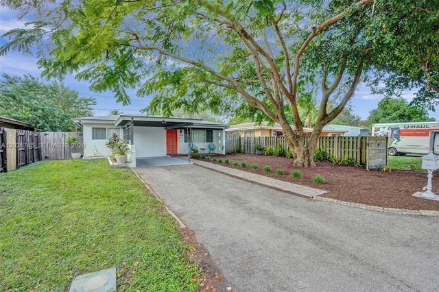 1605 NW 7th Ter, Fort Lauderdale, FL 33311