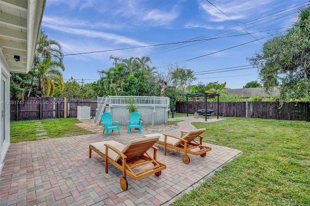 1605 NW 7th Ter, Fort Lauderdale, FL 33311
