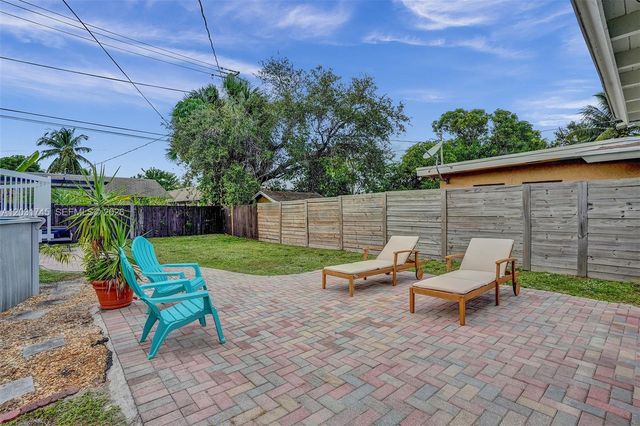 1605 NW 7th Ter, Fort Lauderdale, FL 33311