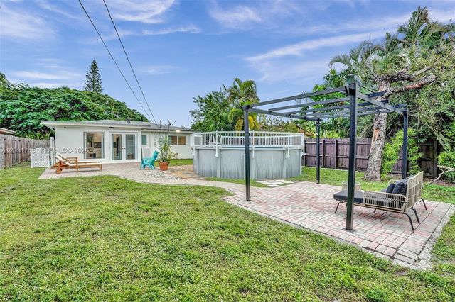 1605 NW 7th Ter, Fort Lauderdale, FL 33311