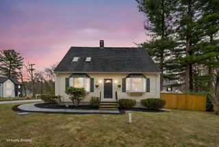 14 Kendall St, Wilmington, MA 01887