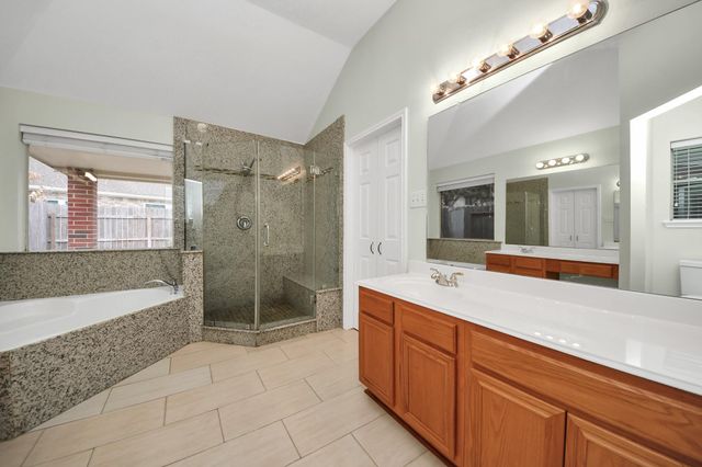 1103 Lake Shore Drive, Pearland, TX 77581