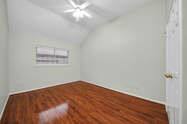 1103 Lake Shore Drive, Pearland, TX 77581