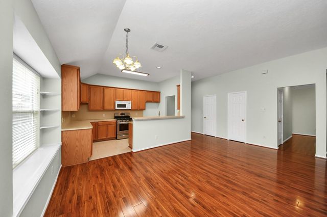 1103 Lake Shore Drive, Pearland, TX 77581