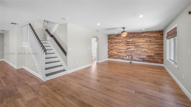 8933 SW 212th Ln, Cutler Bay, FL 33189