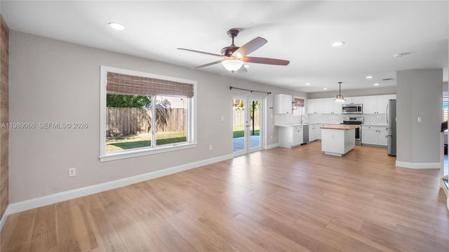 8933 SW 212th Ln, Cutler Bay, FL 33189