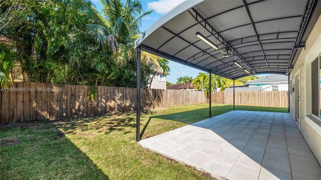 8933 SW 212th Ln, Cutler Bay, FL 33189