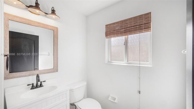 8933 SW 212th Ln, Cutler Bay, FL 33189