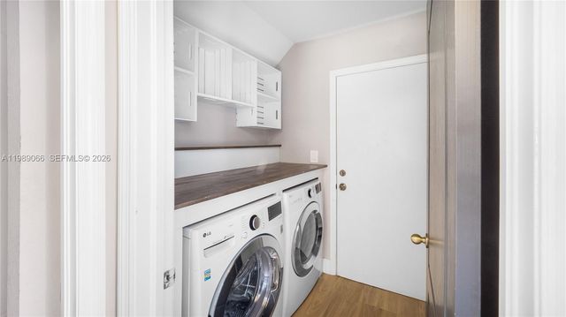 8933 SW 212th Ln, Cutler Bay, FL 33189