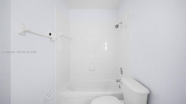 8933 SW 212th Ln, Cutler Bay, FL 33189