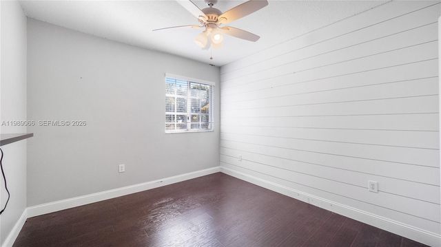 8933 SW 212th Ln, Cutler Bay, FL 33189