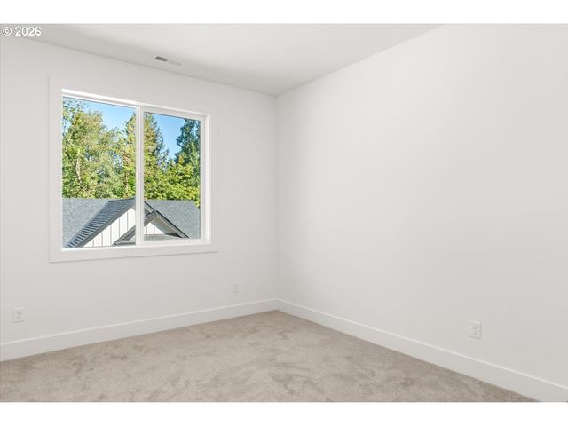 10044 Sw 72ND Ave, Portland, OR 97223