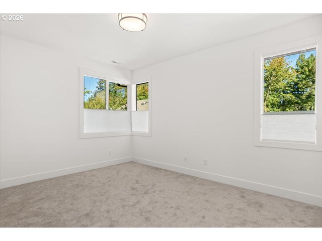 10044 Sw 72ND Ave, Portland, OR 97223
