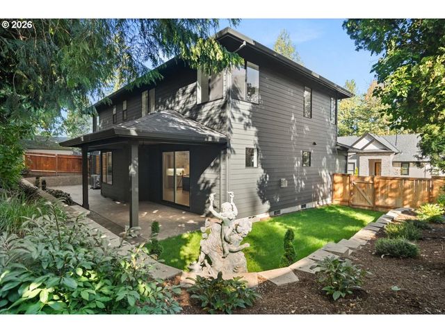 10044 Sw 72ND Ave, Portland, OR 97223