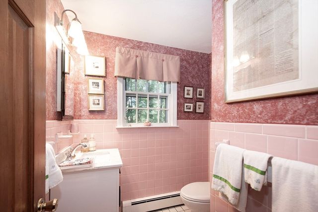 4 Old Forge Rd, Scituate, MA 02066