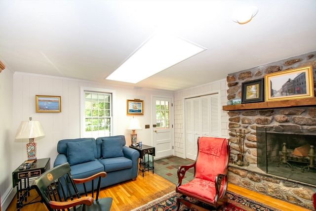 4 Old Forge Rd, Scituate, MA 02066