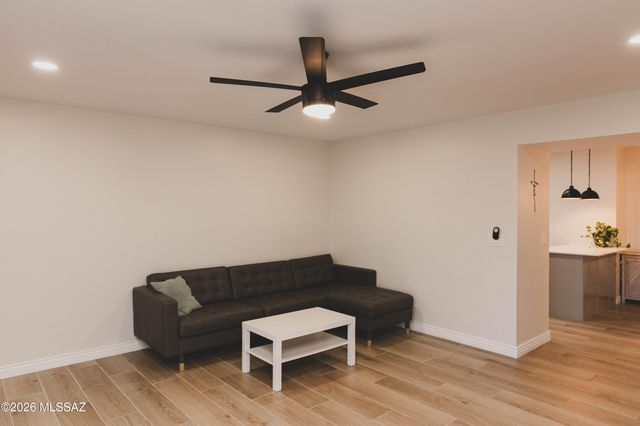 6698 E Paseo Dorado, Tucson, AZ 85715