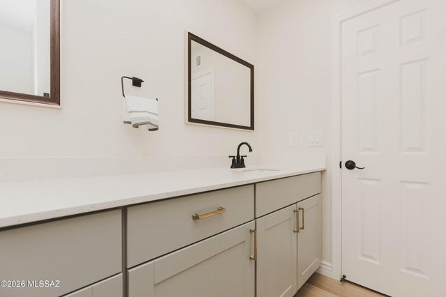6698 E Paseo Dorado, Tucson, AZ 85715