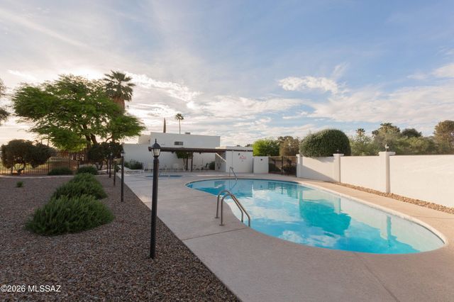 6698 E Paseo Dorado, Tucson, AZ 85715