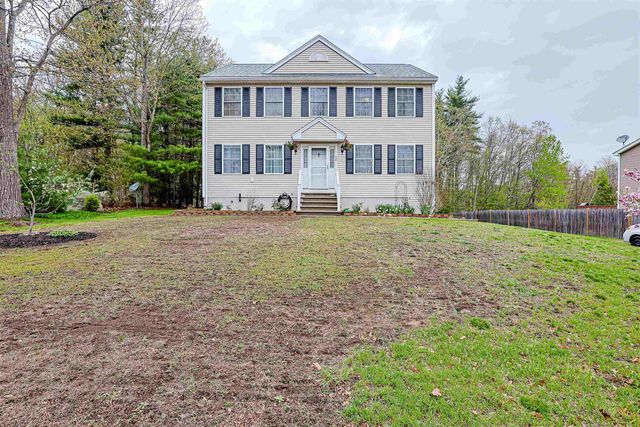 68 Waterford Drive, Sandown, NH 03873