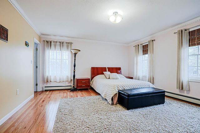 68 Waterford Drive, Sandown, NH 03873