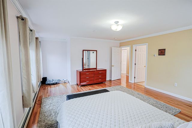 68 Waterford Drive, Sandown, NH 03873