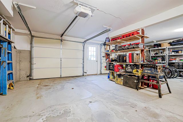 68 Waterford Drive, Sandown, NH 03873