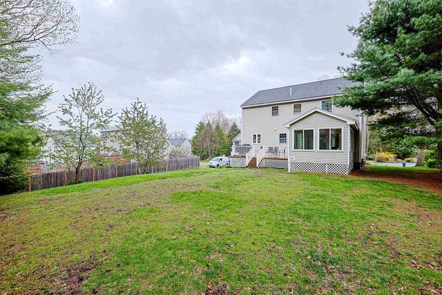 68 Waterford Drive, Sandown, NH 03873