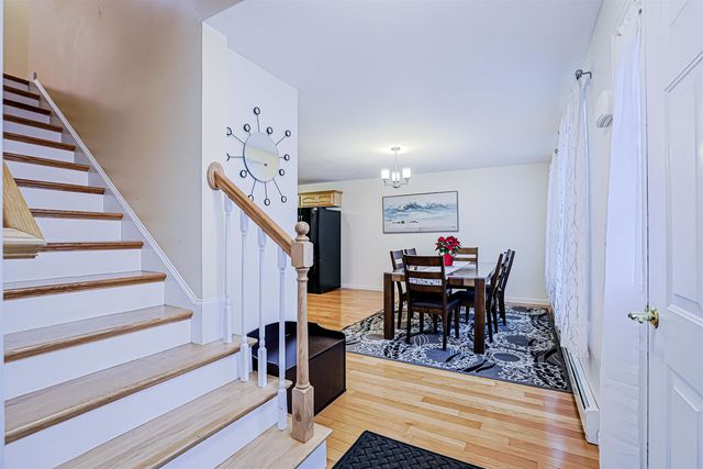 68 Waterford Drive, Sandown, NH 03873