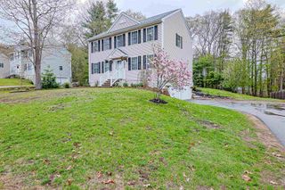 68 Waterford Drive, Sandown, NH 03873