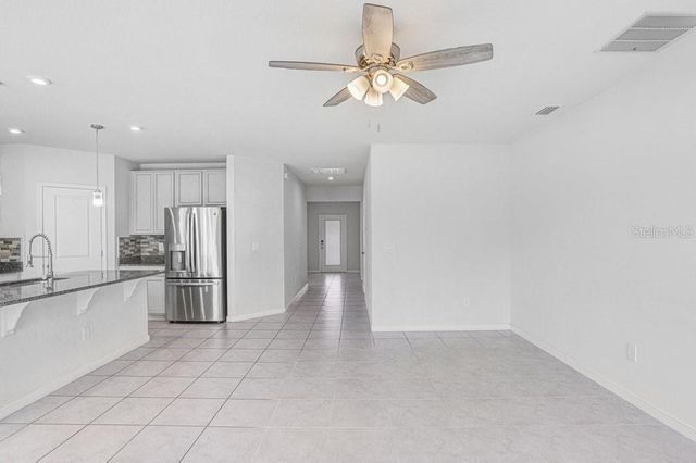 10677 GLIDING EAGLE WAY, Land O Lakes, FL 34638