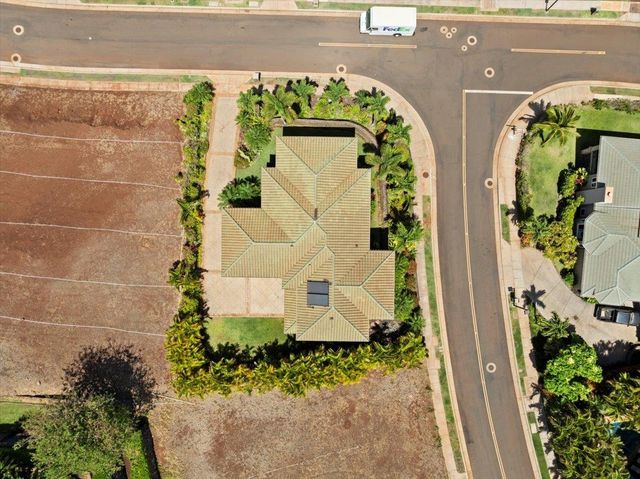 337 Aalii Way, Lahaina, HI 96761