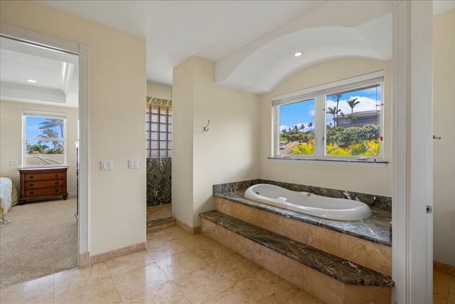 337 Aalii Way, Lahaina, HI 96761