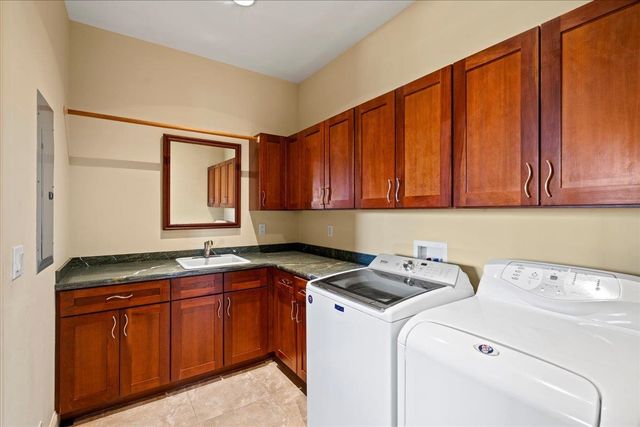 337 Aalii Way, Lahaina, HI 96761