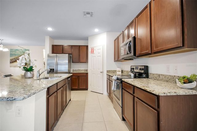 1338 YORKSHIRE COURT, Davenport, FL 33896