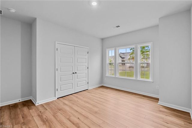 266 Yarrow Drive, Lexington, NC 27295