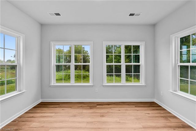 266 Yarrow Drive, Lexington, NC 27295