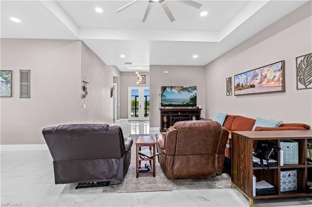 7005 Berwick CIR, Labelle, FL 33935