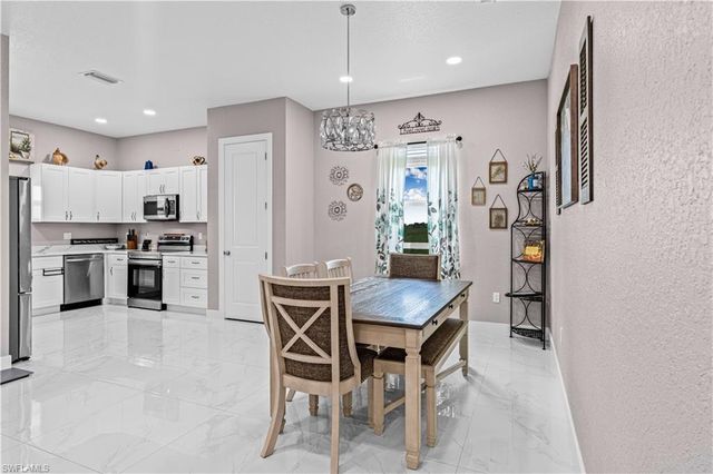 7005 Berwick CIR, Labelle, FL 33935