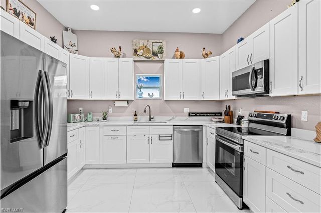 7005 Berwick CIR, Labelle, FL 33935