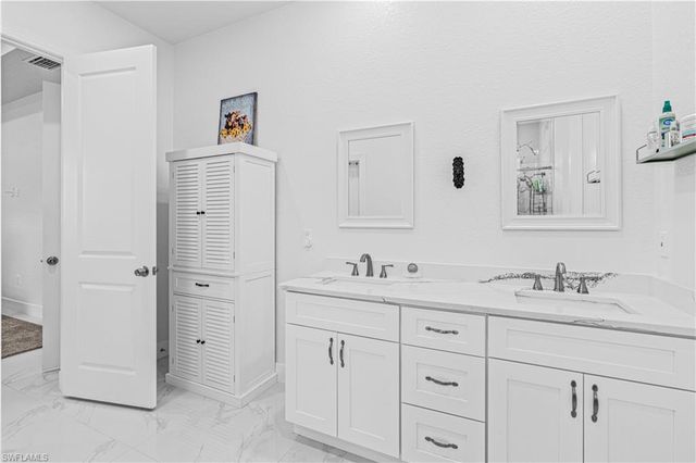 7005 Berwick CIR, Labelle, FL 33935