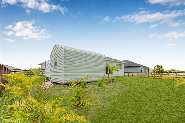 7005 Berwick CIR, Labelle, FL 33935