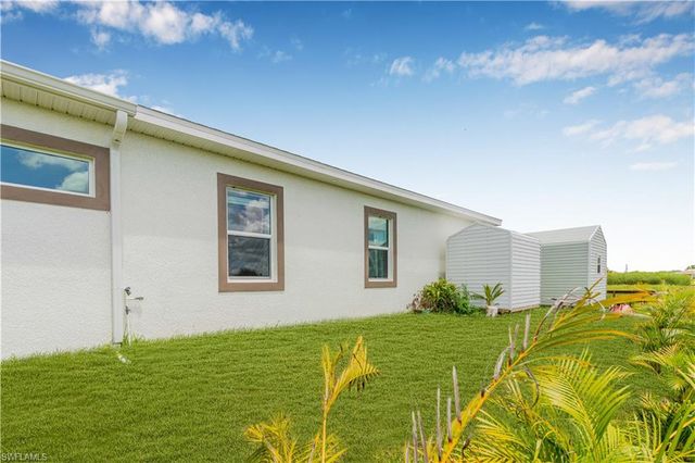 7005 Berwick CIR, Labelle, FL 33935