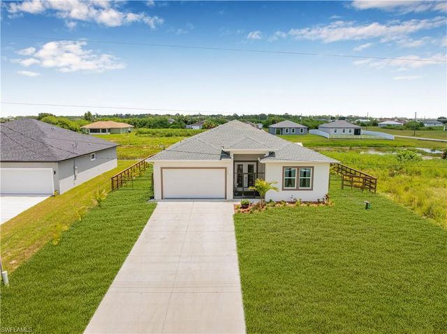 7005 Berwick CIR, Labelle, FL 33935