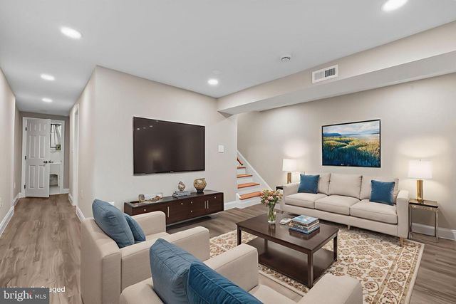 4117 USHER AVE, Alexandria, VA 22304