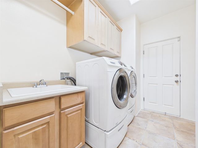 11 Cimarron Pass, Santa Fe, NM 87508