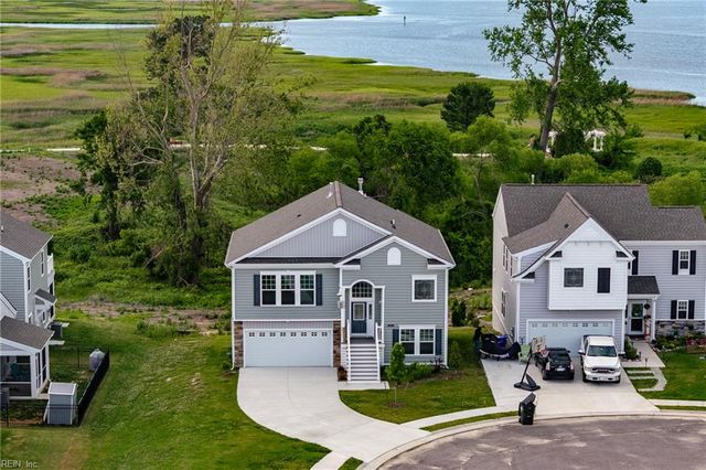 105 Corcoran LN, Suffolk, VA 23434