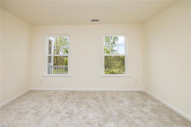 105 Corcoran LN, Suffolk, VA 23434